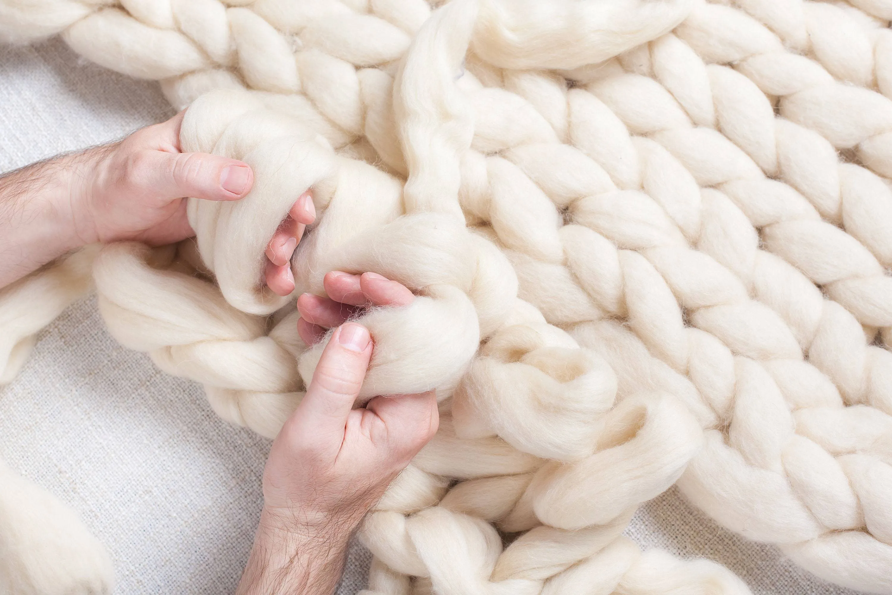 Art Class Wool Roving 30lbs Roll Natural White Wool Top Fiber Spinning, Felting, Knitting, Weaving Wool supplies Wool Bump Wool Supplier