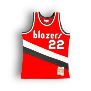 Clyde Drexler 1983-1984 Portland Trail Blazers Alternate Mitchell & Ness Swingman Jersey - Red