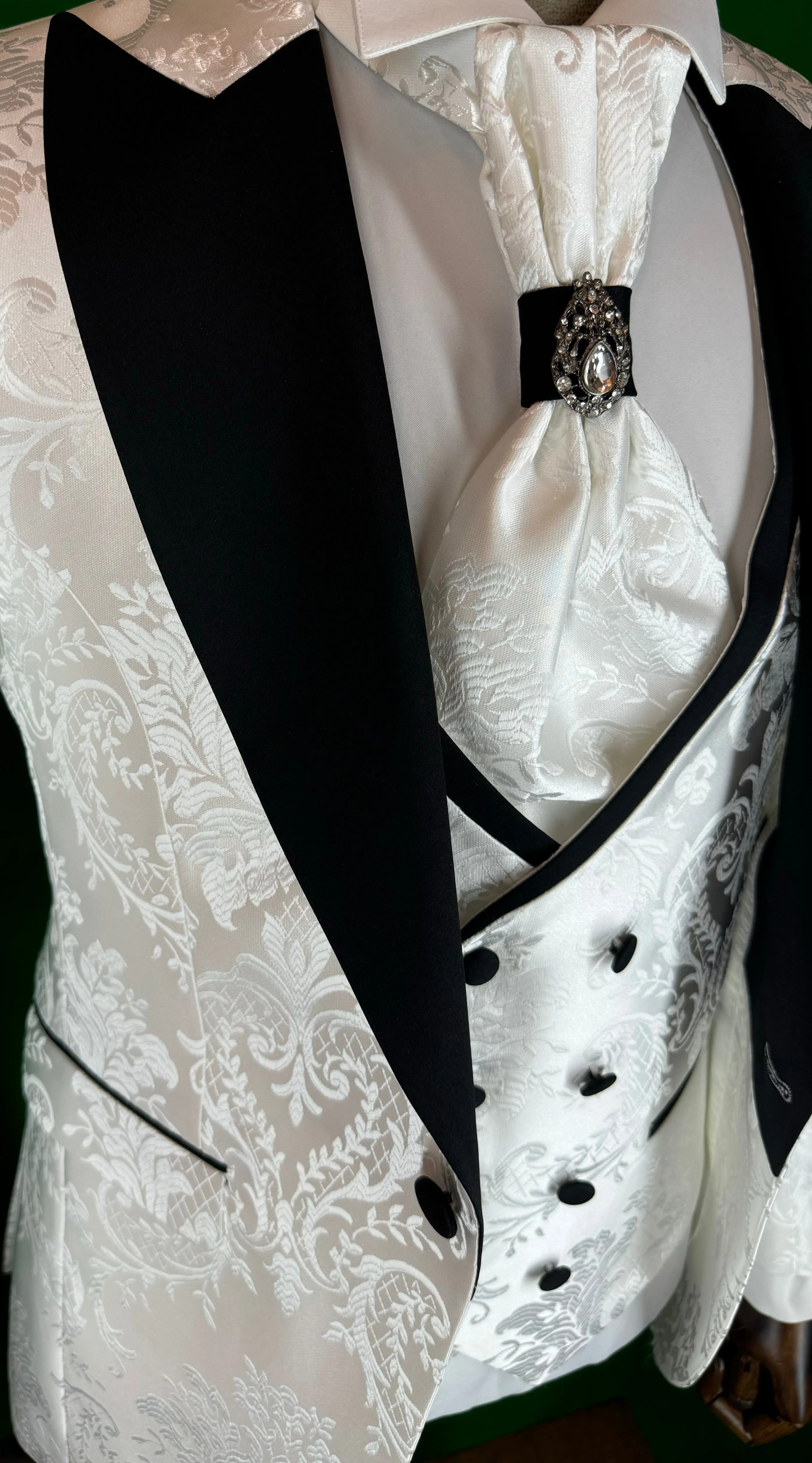 Men's White Floral Design Tuxedo with Black Peak Lapel | Elegant Formal Wear